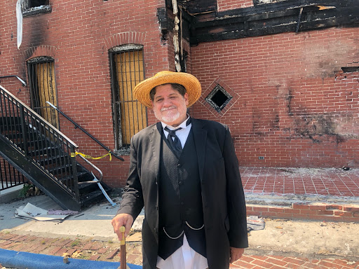 Professor George, Tour Guide